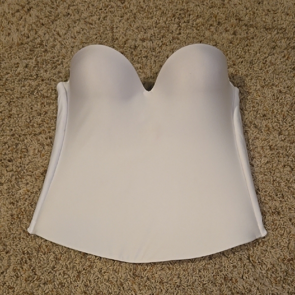 Elegant White Strapless Bustier - Picture 1 of 5